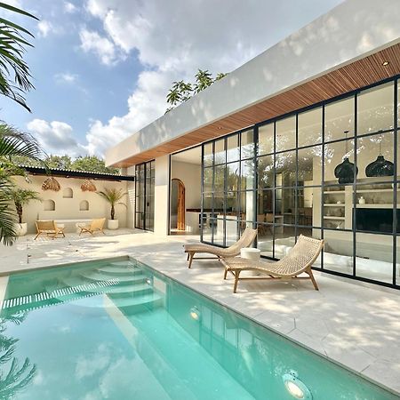 The Dreamland By The Young Villas Uluwatu  Exterior photo